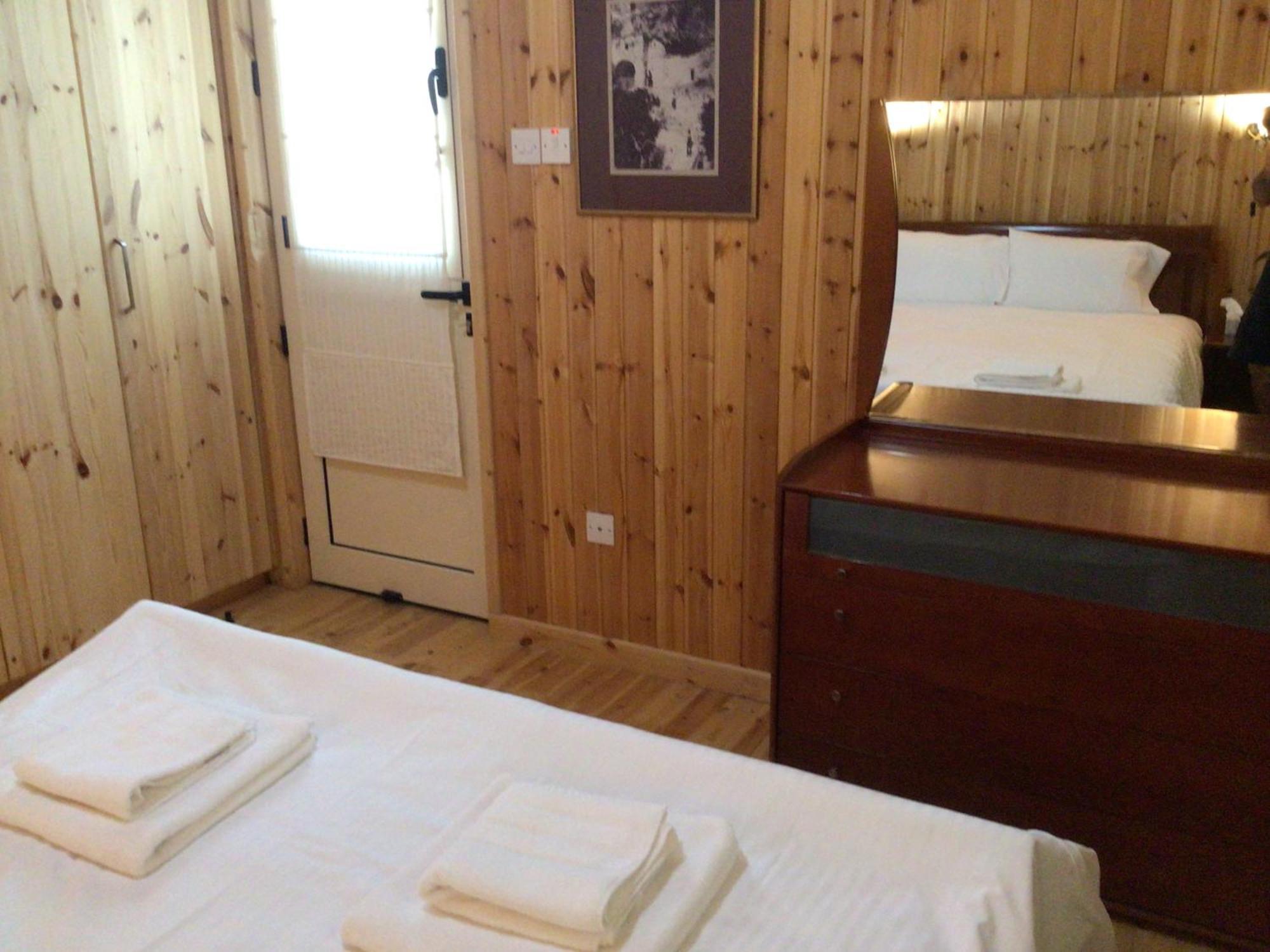 Pervolaris Cottages 2 Goudhi エクステリア 写真